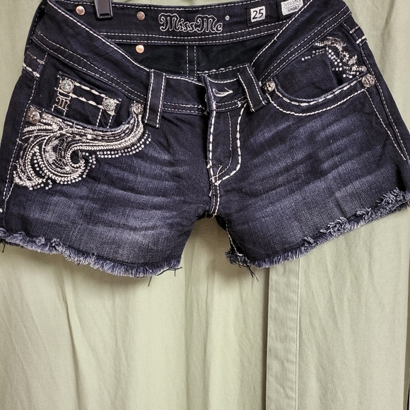 Miss Me Pants - LAST CALL- Miss Me 25 Waist Dark Wash Shorts